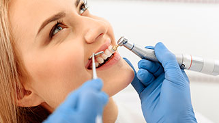 Dentista clareamento dental